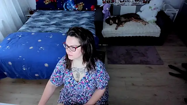 Snapshot of Squirt_Kimm chatting on 11.28.25 Squirt Kimm online show from 11.28.25