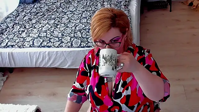 Snapshot of Squirt_Kimm chatting on 03.09.26 Squirt Kimm online show from 03.09.26