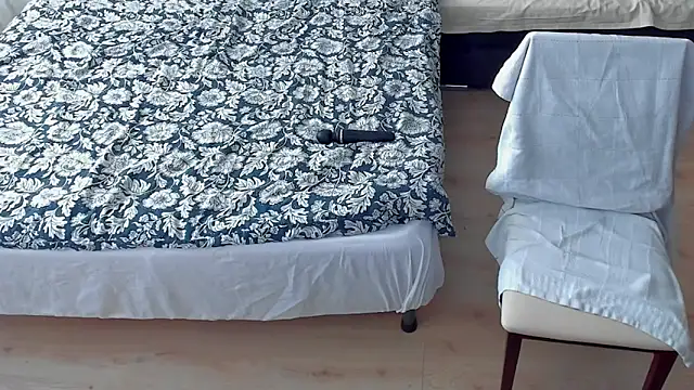 Snapshot of Squirt_Kimm chatting on 03.10.26 Squirt Kimm online show from 03.10.26