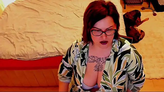 Snapshot of Squirt_Kimm chatting on 04.05.26 Squirt Kimm online show from 04.05.26