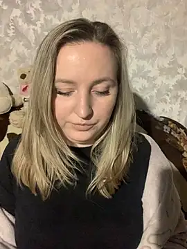 Snapshot of hotsteacher chatting on 02.18.26 hotsteacher online show from 02.18.26