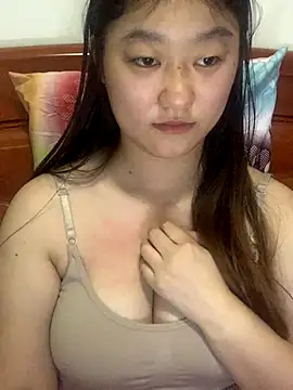 Snapshot of xialuo25 chatting on 11.21.25 xialuo25 online show from 11.21.25