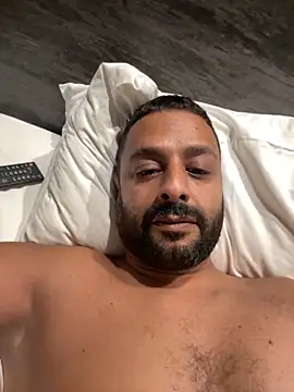 anaahmed30 online show from 12.04.25