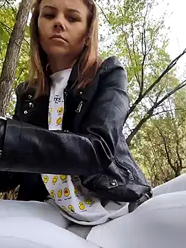 YOURLIKAA online show from 09.22.25