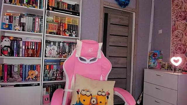 Snapshot of minionka chatting on 02.01.26 minionka online show from 02.01.26