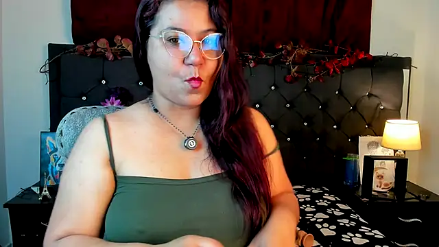 Snapshot of sofia_sorceress5 chatting on 09.24.25 sofia sorceress5 online show from 09.24.25