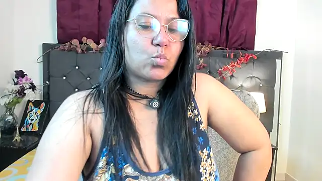 Snapshot of sofia_sorceress5 chatting on 11.16.25 sofia sorceress5 online show from 11.16.25