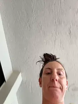 sweetsirenn online show from 02.14.26