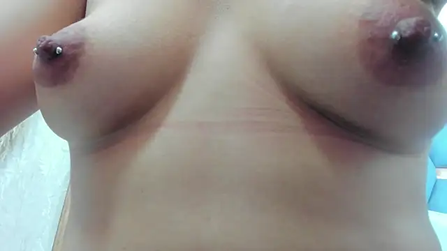 juliette pretty  online show from 09.29.25