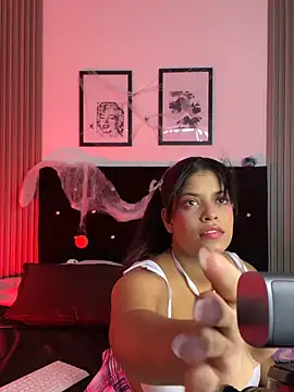 Snapshot of ashlycarteer chatting on 10.31.25 ashlycarteer online show from 10.31.25