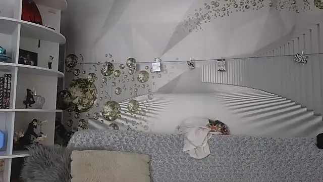 EvoletteLouLou online show from 09.27.25