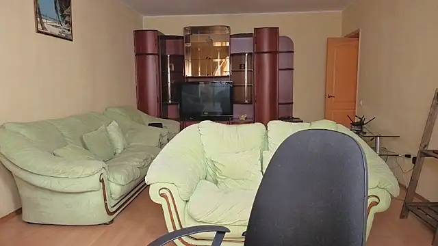 Margo Moll online show from 02.08.26