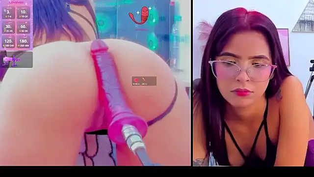 Snapshot of Athena_Jackson_ chatting on 10.04.25 Athena Jackson online show from 10.04.25