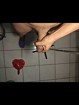 Genaro Dickinson 69 online show from 12.01.25