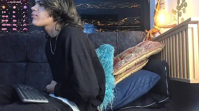 Diamond twink online show from 11.27.25