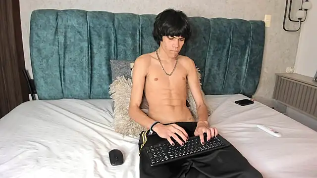 Diamond twink online show from 06.09.26