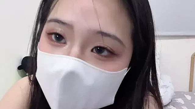 LHeart online show from 10.25.25