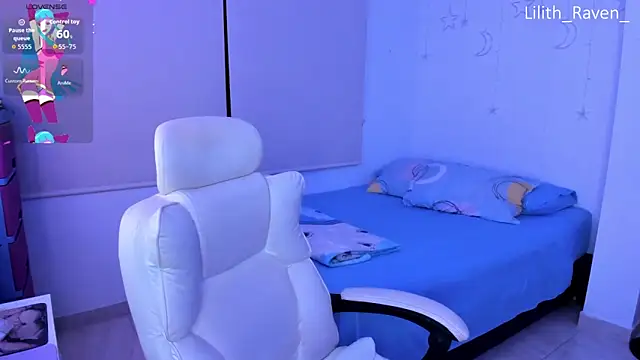 Snapshot of Lilith_Raven_ chatting on 10.29.25 Lilith Raven online show from 10.29.25