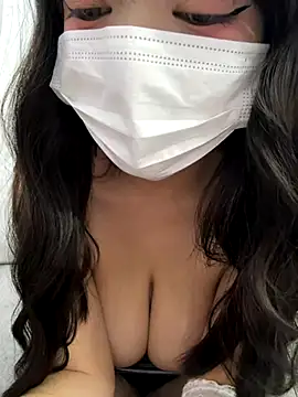 Snapshot of cute-yay chatting on 10.30.25 cute-yay online show from 10.30.25