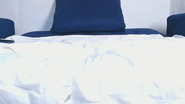 Snapshot of couplelove543 chatting on 11.09.25 couplelove543 online show from 11.09.25