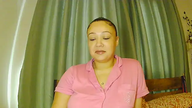 Snapshot of FieryAutumn_25X chatting on 02.26.26 FieryAutumn 25X online show from 02.26.26