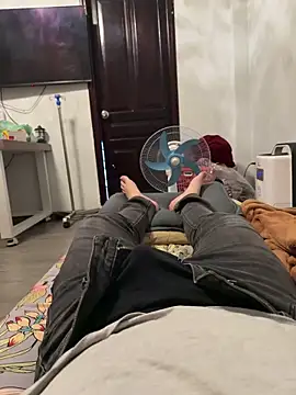 Snapshot of Tunphamdzai chatting on 02.14.26 Tunphamdzai online show from 02.14.26