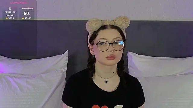 RianaRey online show from 04.18.26