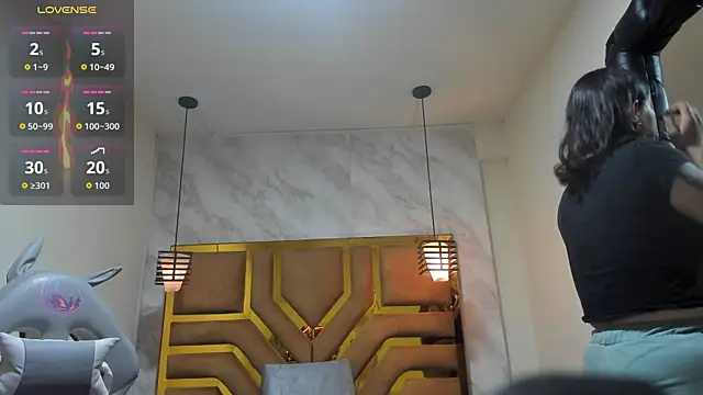 Luciifeer  online show from 04.17.26