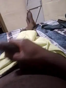 Snapshot of 92donis chatting on 10.27.25 92donis online show from 10.27.25