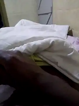 Snapshot of 92donis chatting on 12.19.25 92donis online show from 12.19.25