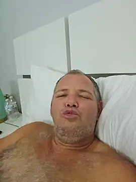 cubanitofeliz40 online show from 06.11.26