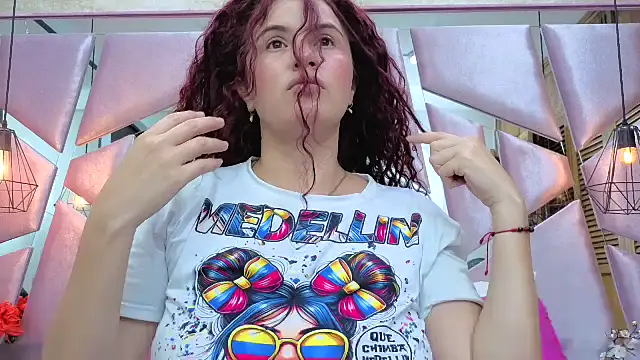 ThaliaCross online show from 02.24.26