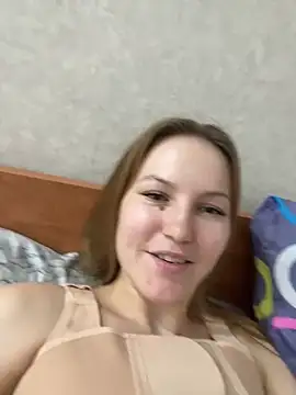 YungTessa online show from 10.12.25