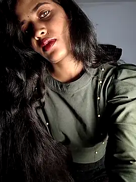 cute radhikaa online show from 09.15.25