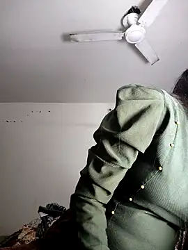 cute radhikaa online show from 02.03.26