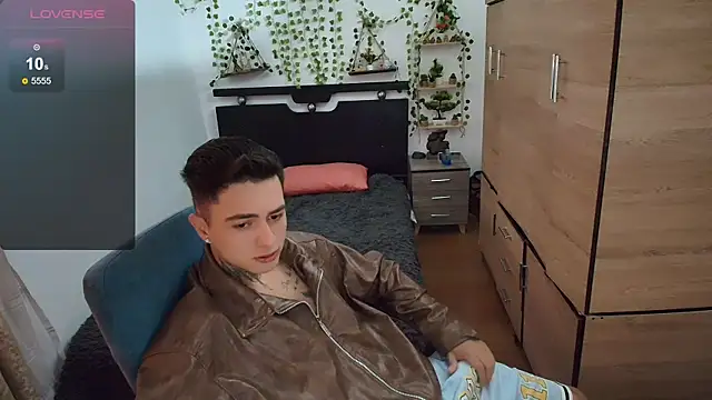 santii ss online show from 04.20.26