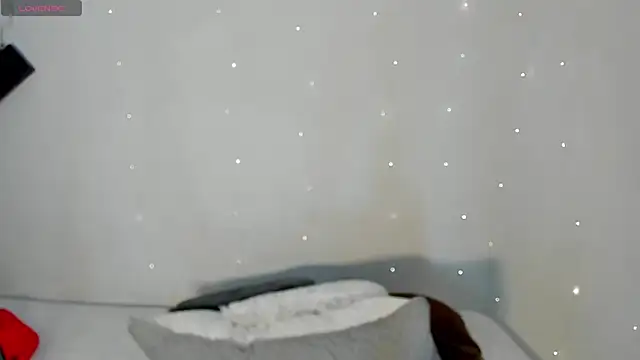 Snapshot of hot_boy_04 chatting on 11.08.25 hot boy 04 online show from 11.08.25