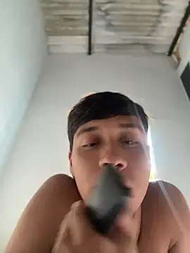 Snapshot of hot_boy_04 chatting on 07.17.26 hot boy 04 online show from 07.17.26