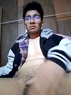 Snapshot of LecheDeSoya666 chatting on 10.05.25 LecheDeSoya666 online show from 10.05.25