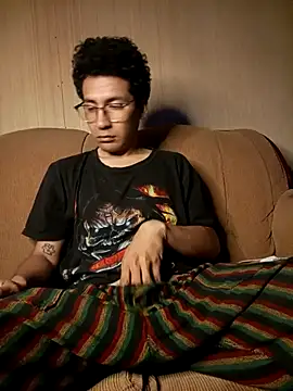 Snapshot of LecheDeSoya666 chatting on 11.04.25 LecheDeSoya666 online show from 11.04.25