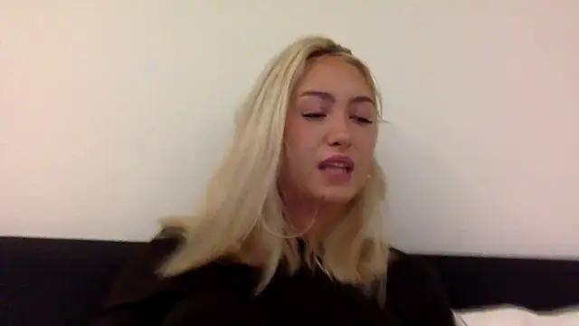 Kitty Swetty online show from 09.21.25