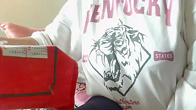 sexy tettona online show from 10.29.25