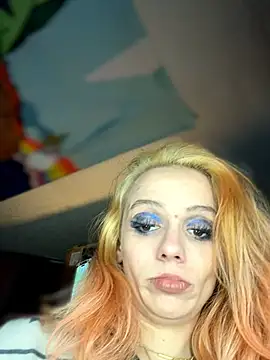 Snapshot of HodgeVibes chatting on 02.23.26 HodgeVibes online show from 02.23.26