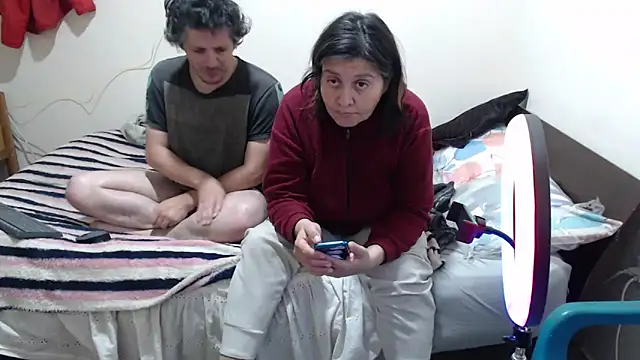 jade noah  online show from 10.10.25