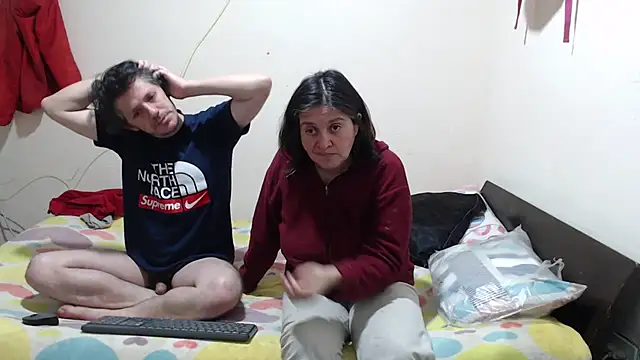 jade noah  online show from 10.15.25