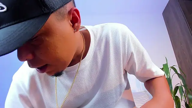 Snapshot of asmodeo_33 chatting on 02.13.26 asmodeo 33 online show from 02.13.26