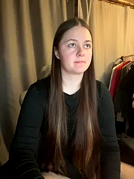 Snapshot of Cuty_Kitty chatting on 10.13.25 Cuty Kitty online show from 10.13.25