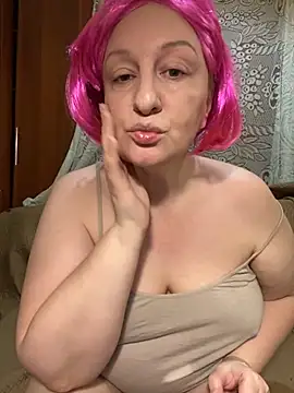 Snapshot of FetishIris chatting on 09.15.25 FetishIris online show from 09.15.25