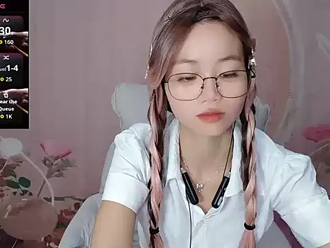 Snapshot of Lele-Baby chatting on 09.15.25 Lele-Baby online show from 09.15.25