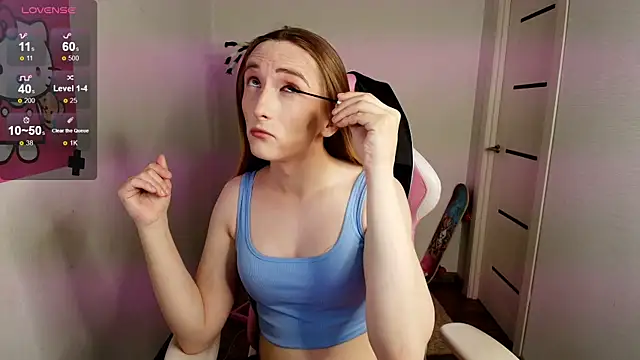 Vi Luxy online show from 10.18.25